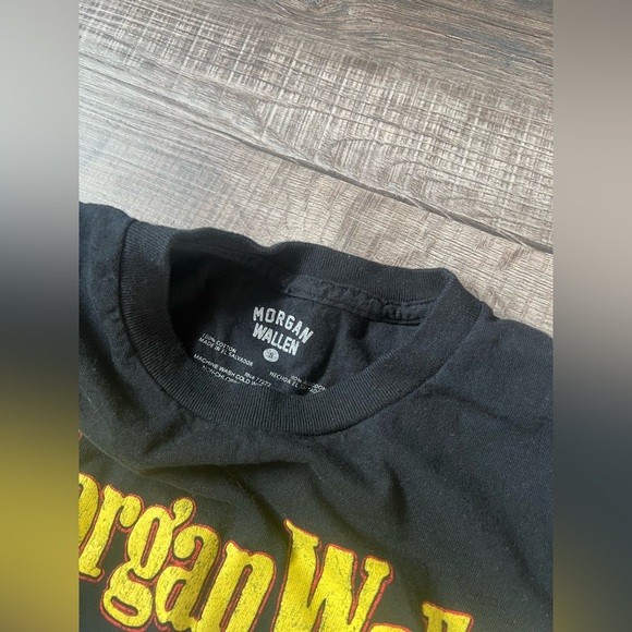 Morgan Wallen Boxy Fit Cropped Shirt Band Tee Small Black Country Concert - Picture 3 of 4